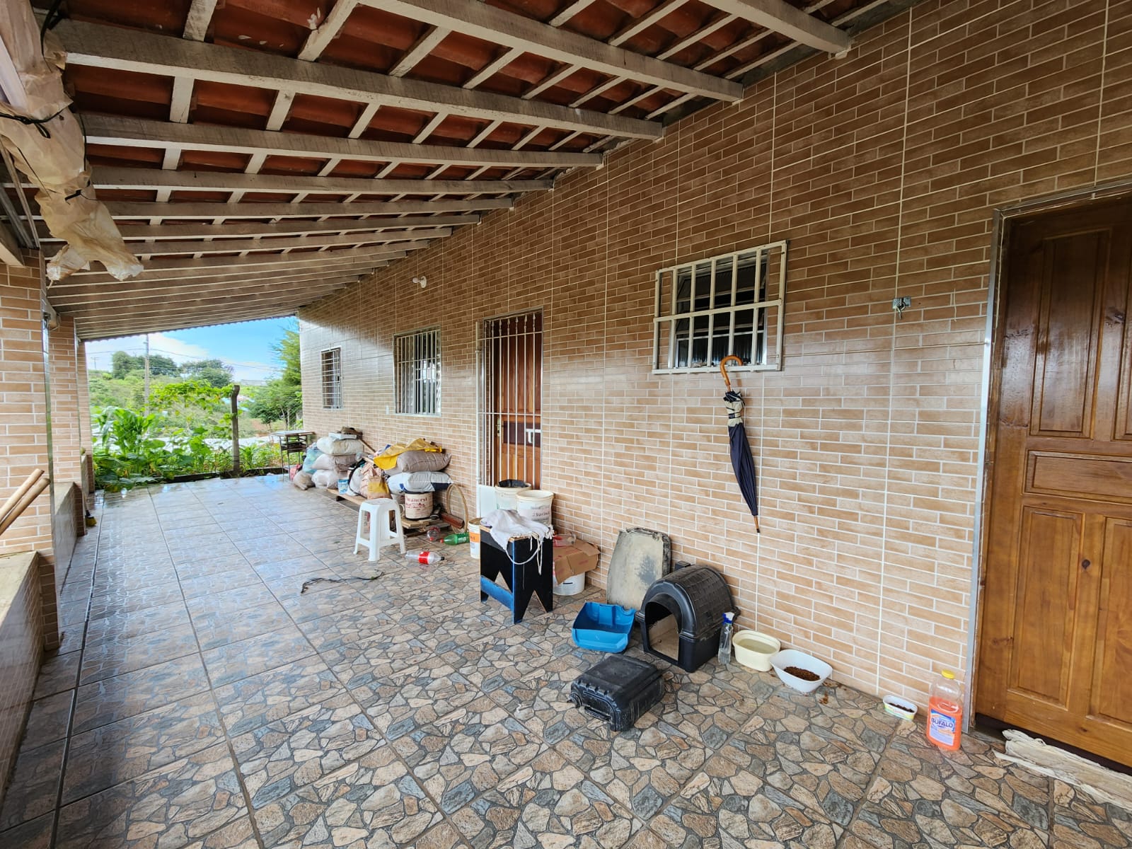 Chácara I casa avarandada com 2 dormitórios, sala de tv, local Munhoz- MG Codigo 1099