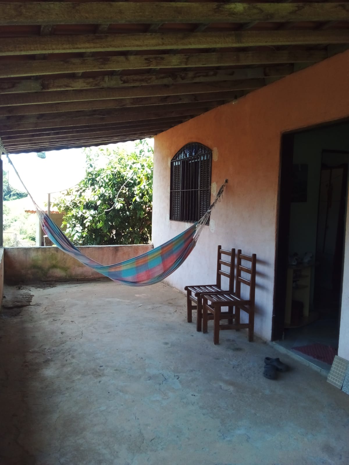 chácara com casa excelente localização topografia plana - Munhos MG