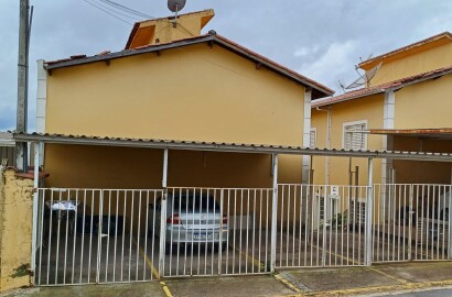 Oportunidade em Extrema! Casa com 2 quartos, garagem e ótima localização a 1km da rodoviária cod 1221