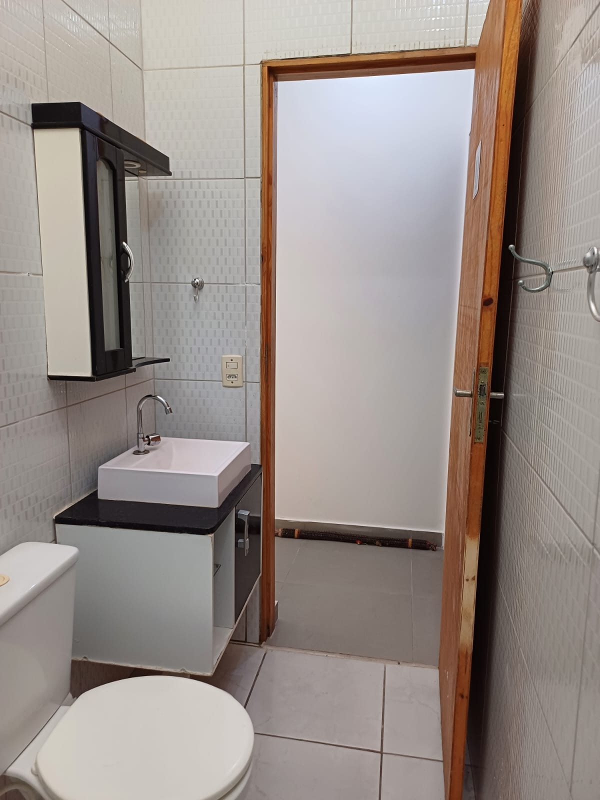 Oportunidade em Extrema! Casa com 2 quartos, garagem e ótima localização a 1km da rodoviária cod 1221