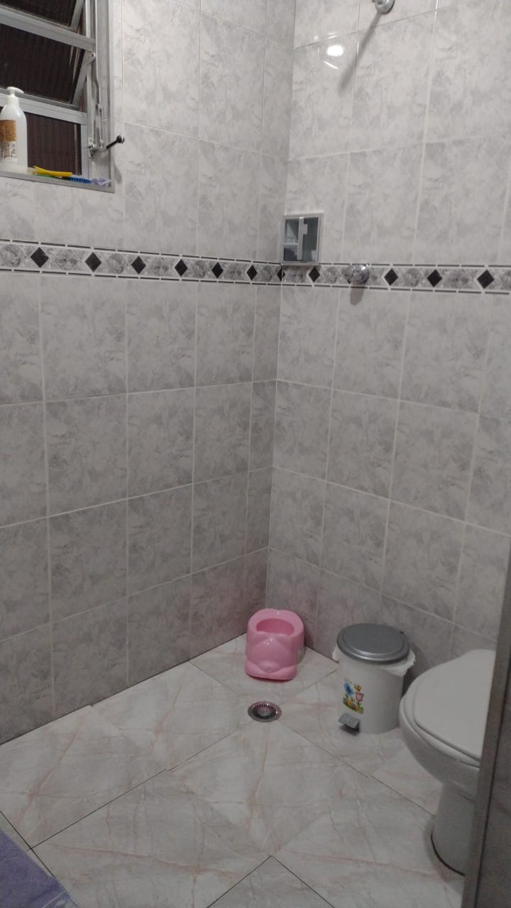 Casa com 4 quartos sendo 1 com suíte, sala, cozinha; local tranquilo | São Bernardo - SP  | código 1027