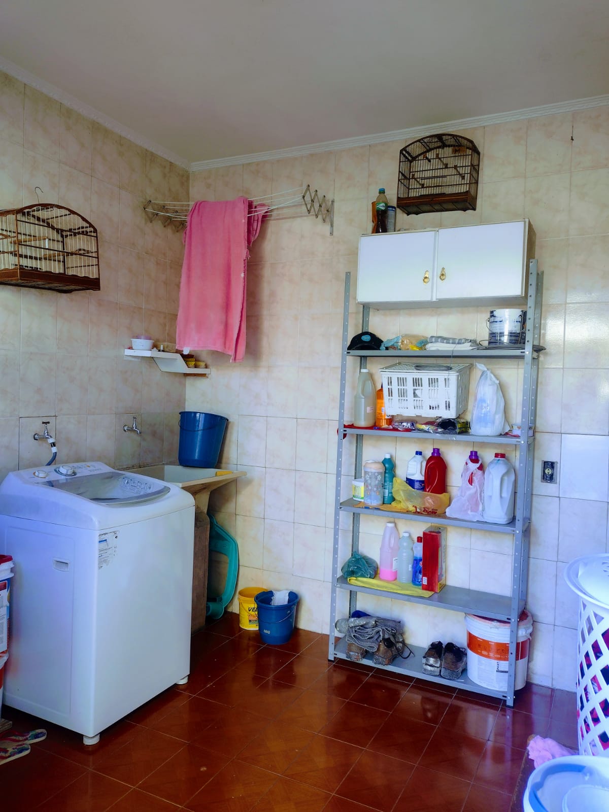 Casa com 4 quartos sendo 1 com suíte, sala, cozinha; local tranquilo | São Bernardo - SP  | código 1027