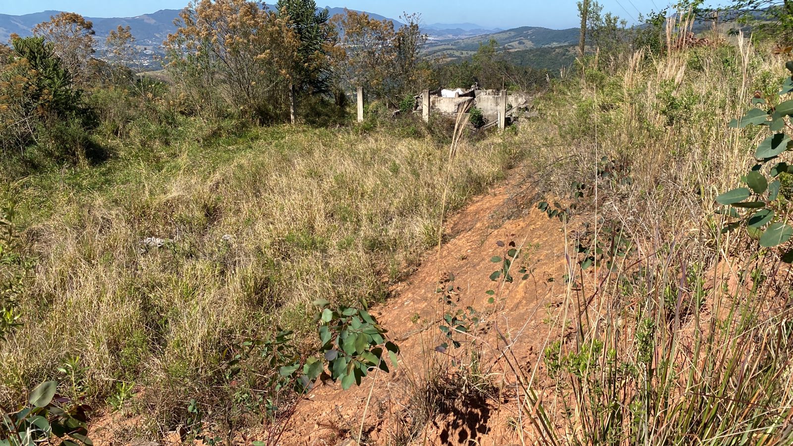 Terreno para formação de uma chácara é uma oportunidade excelente. | Extrema - MG  | código 1032