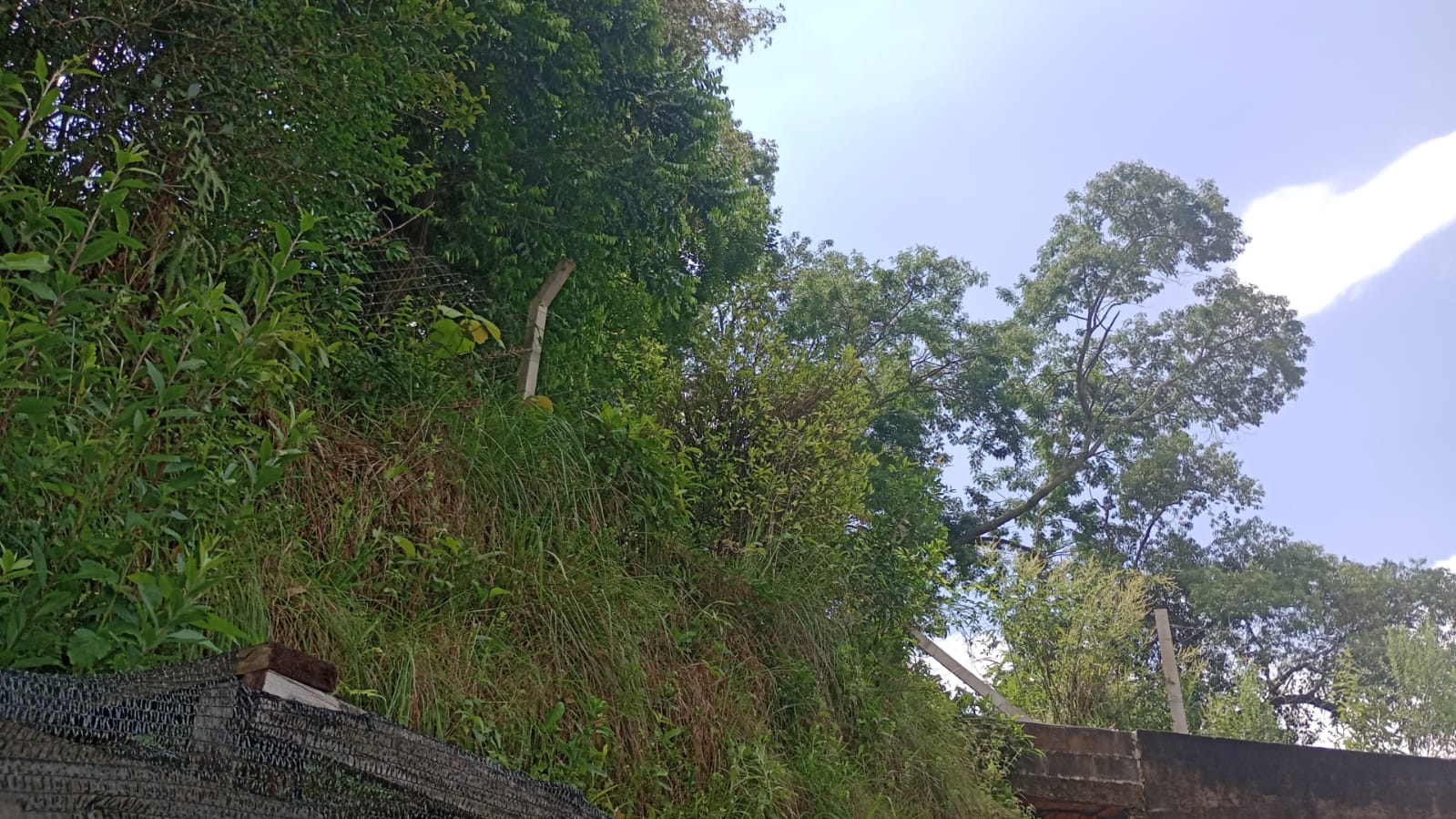 Chácara muito bem localizada, apenas 3 km da cidade de Extrema  | código 1045