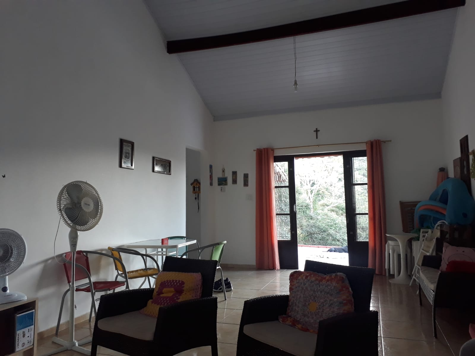 Chácara. casa com 3 quartos,  um com suíte  1  | Extrema -MG  | código 1048