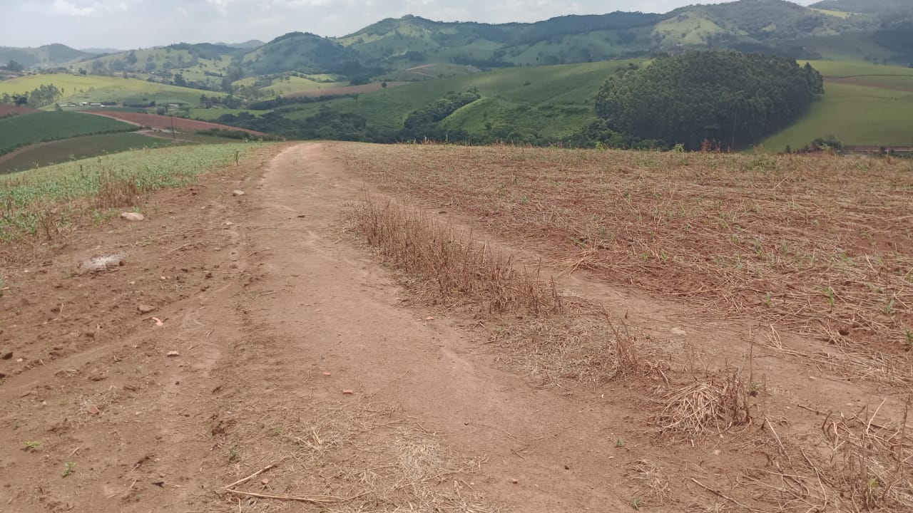 Área industrial com ampla vista panorâmica em Itapeva-MG  | código 1049