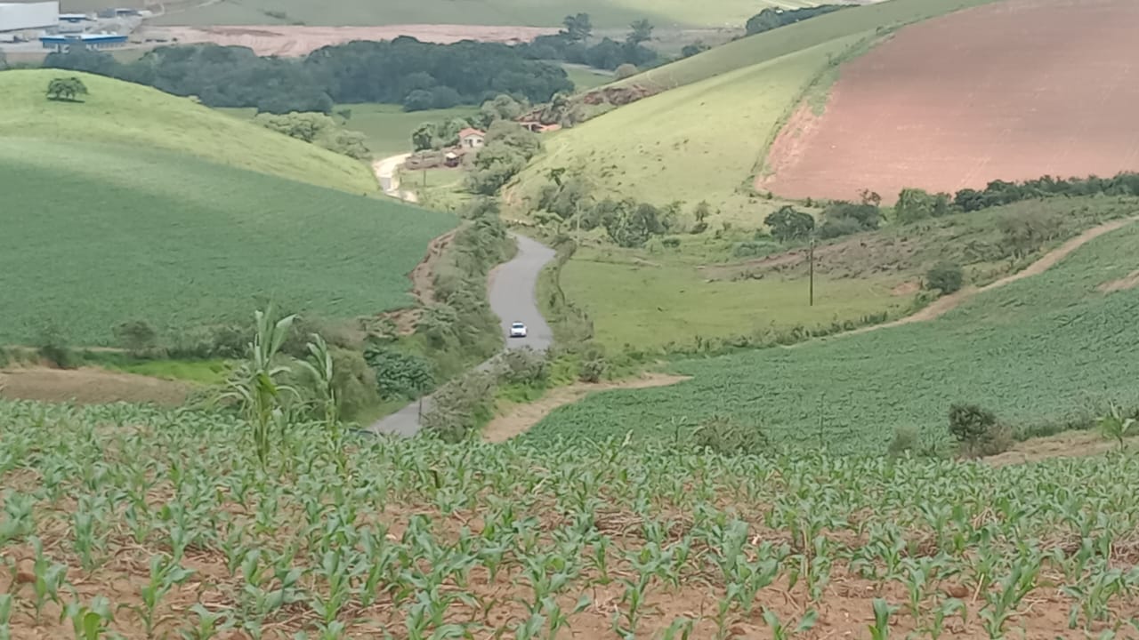 Área industrial com ampla vista panorâmica em Itapeva-MG  | código 1049