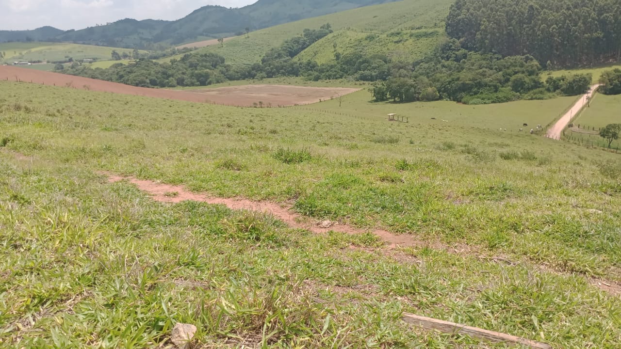 Área industrial com ampla vista panorâmica em Itapeva-MG  | código 1049