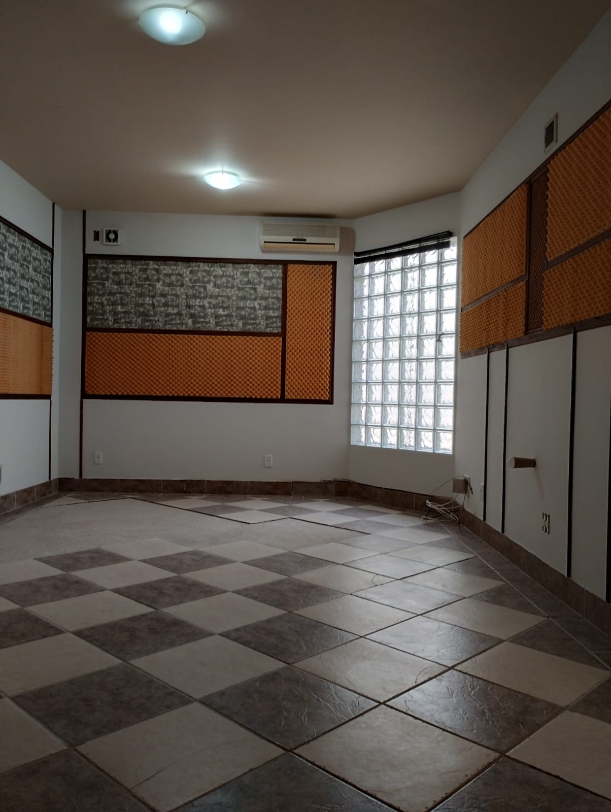 casa com 3 quartos, 3 salas, garagem, em bairro nobre na cidade de Bragança Paulista  | código 1066