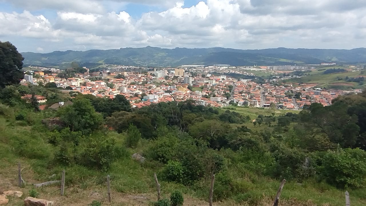 terreno com vista panorâmica muitas possibilidades de utilização em Extrema MG | código 1072