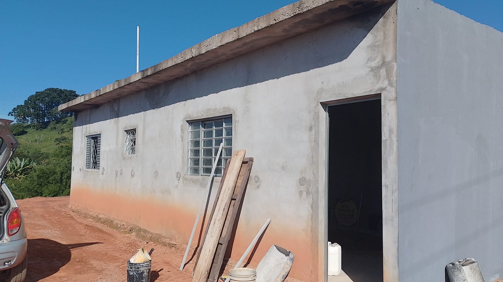 Chácara com casa em faze de acabamento localizada na cidade de Toledo - MG | Código 1076