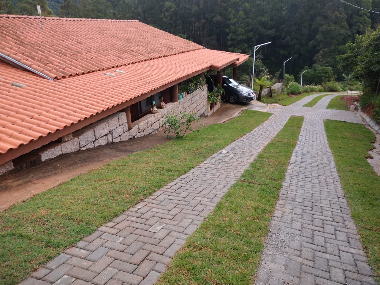 Sitio com água em abundancia; 2 casas bem construídas em Itapeva - MG | Código 1079