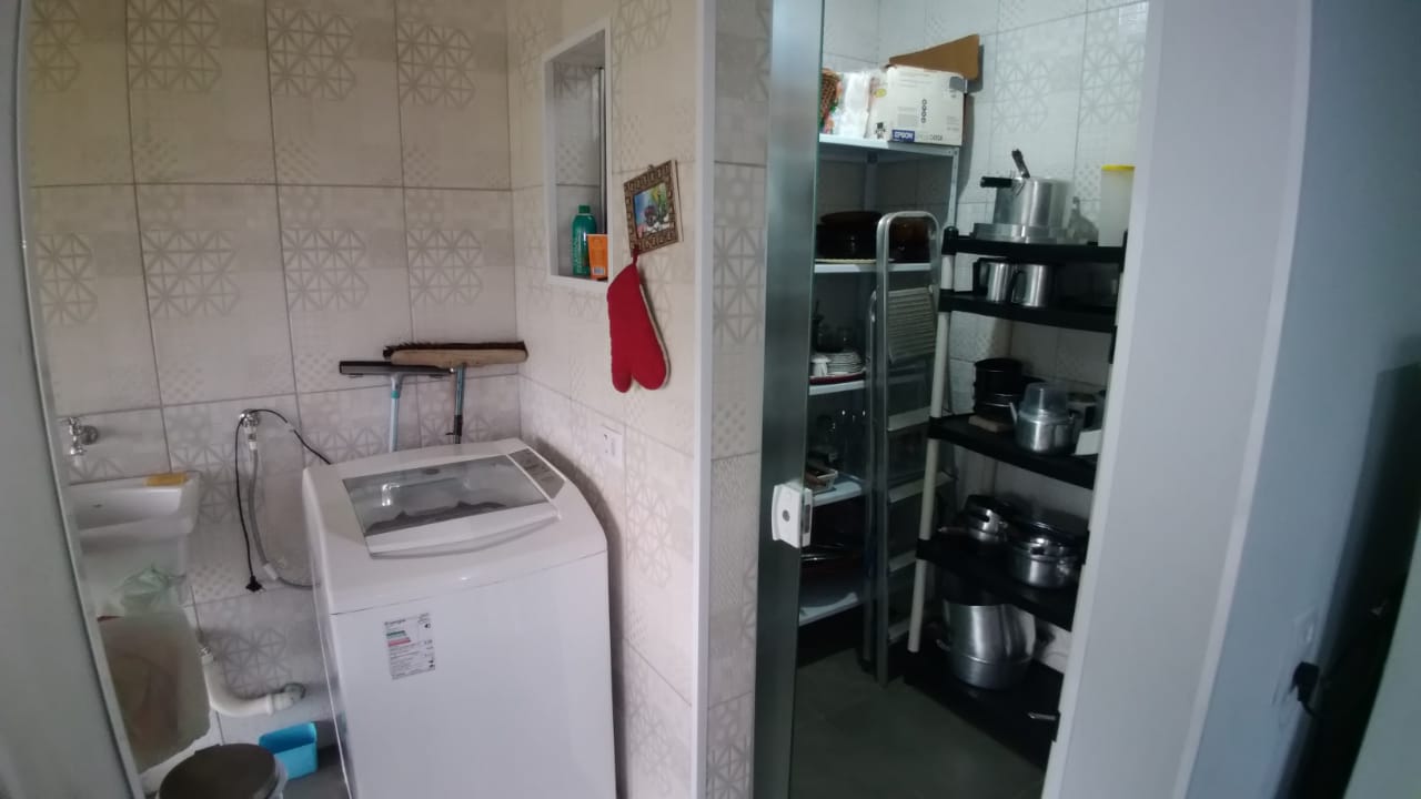 Sitio com água em abundancia; 2 casas bem construídas em Itapeva - MG | Código 1079