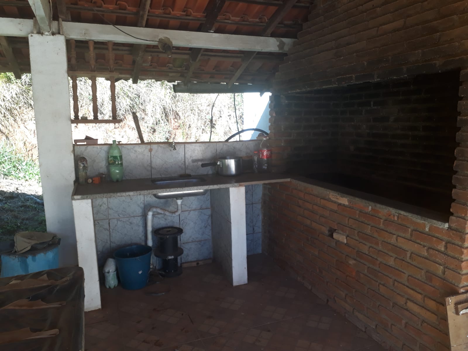 Chácara, casa com 9 cômodos, piscina, muito bem localizada em Toledo - MG | Código 1085