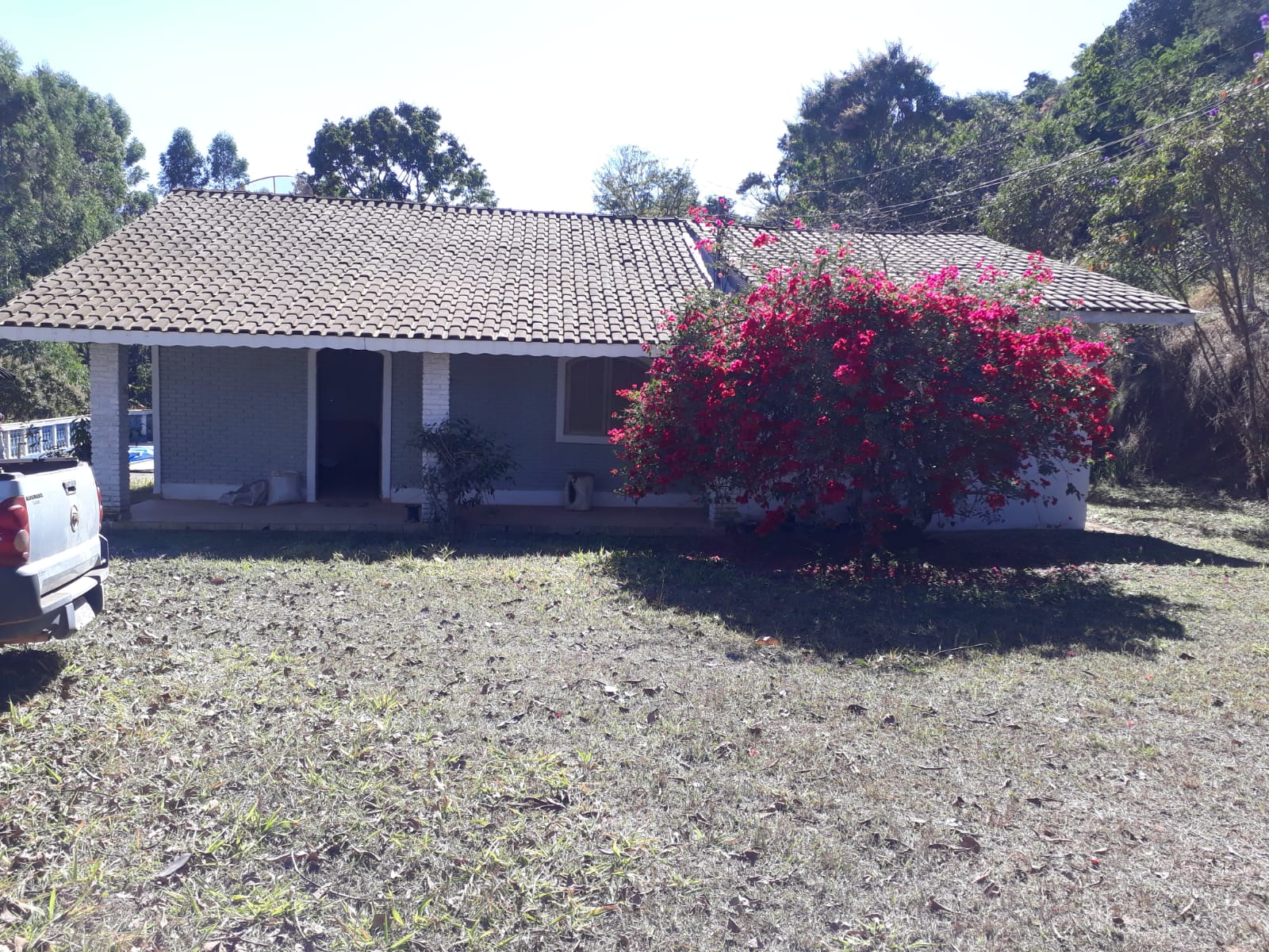 Chácara, casa com 9 cômodos, piscina, muito bem localizada em Toledo - MG | Código 1085