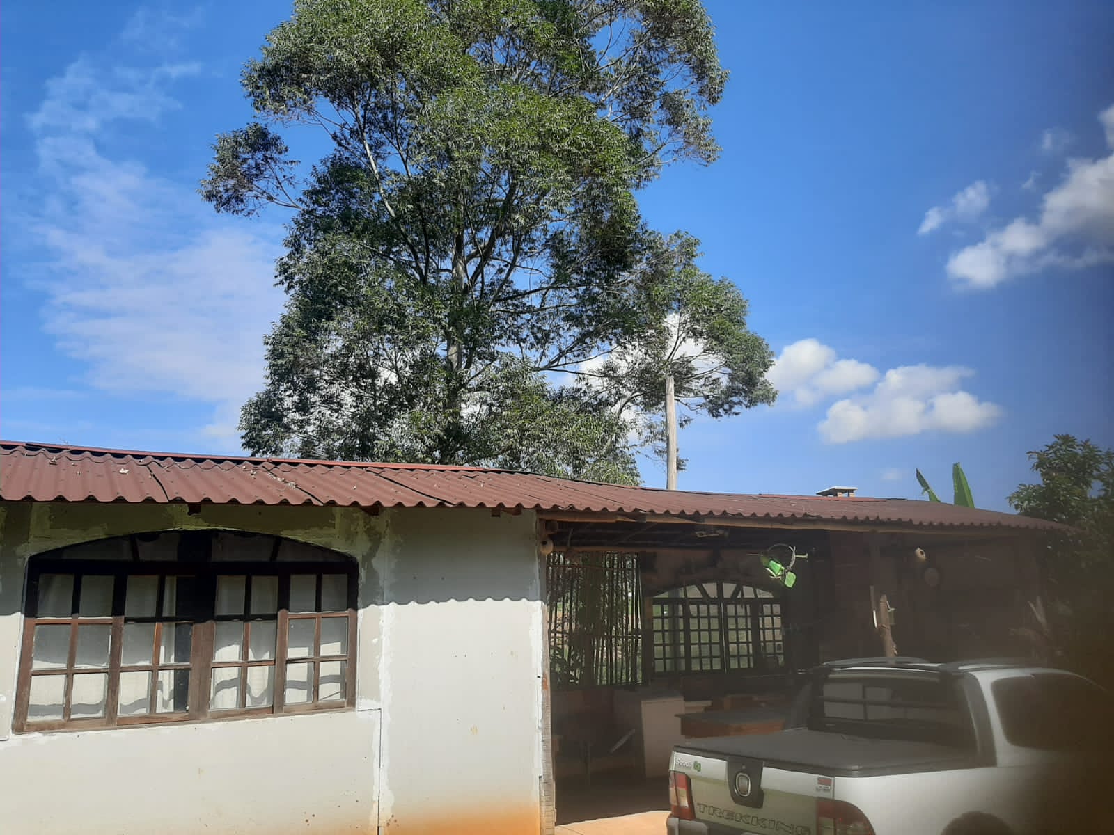 Chácara, casa com 3 quartos, 2 suítes (Aberta Negociação) em Toledo  MG | Código 1094