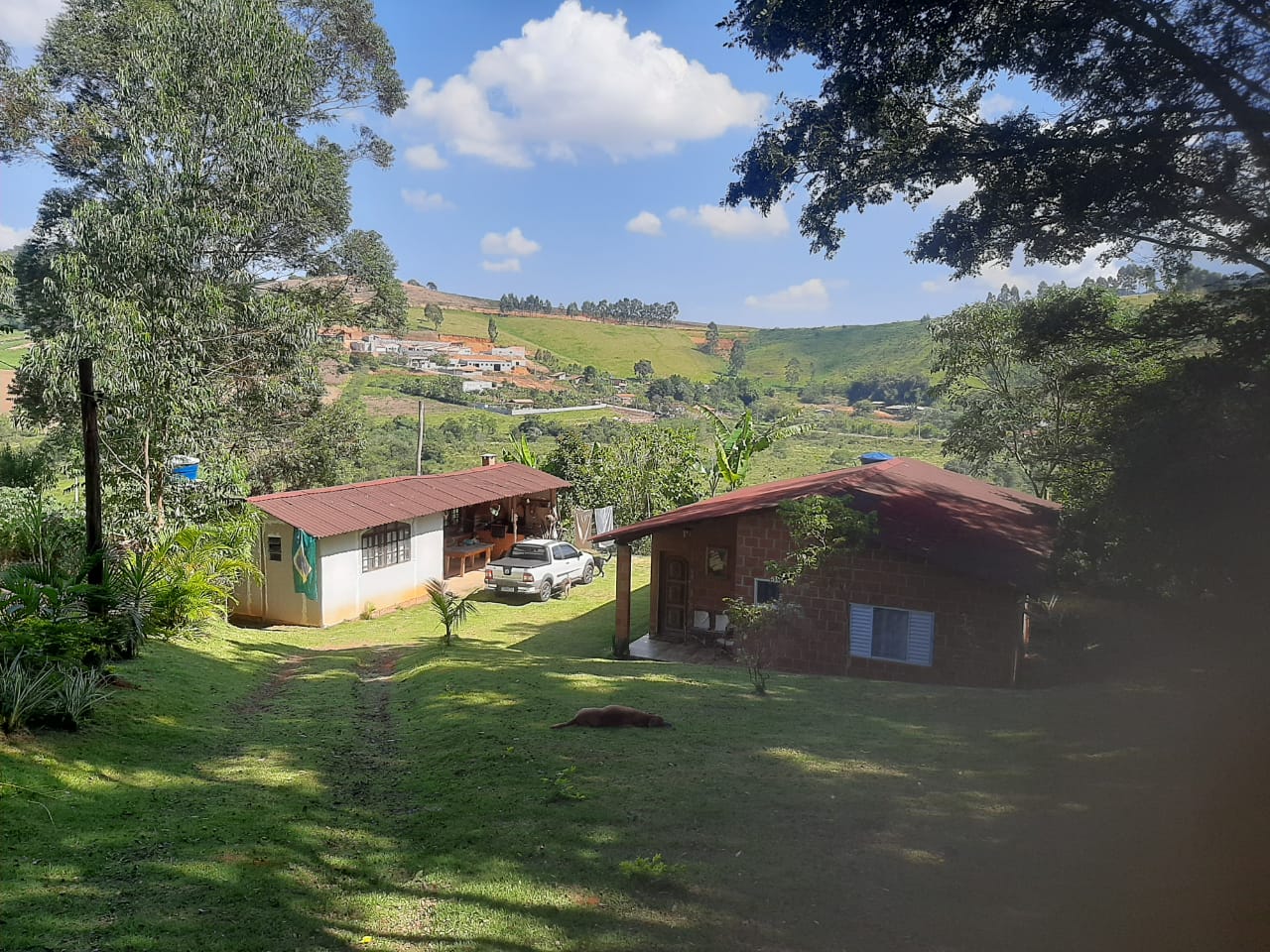 Chácara, casa com 3 quartos, 2 suítes (Aberta Negociação) em Toledo  MG | Código 1094