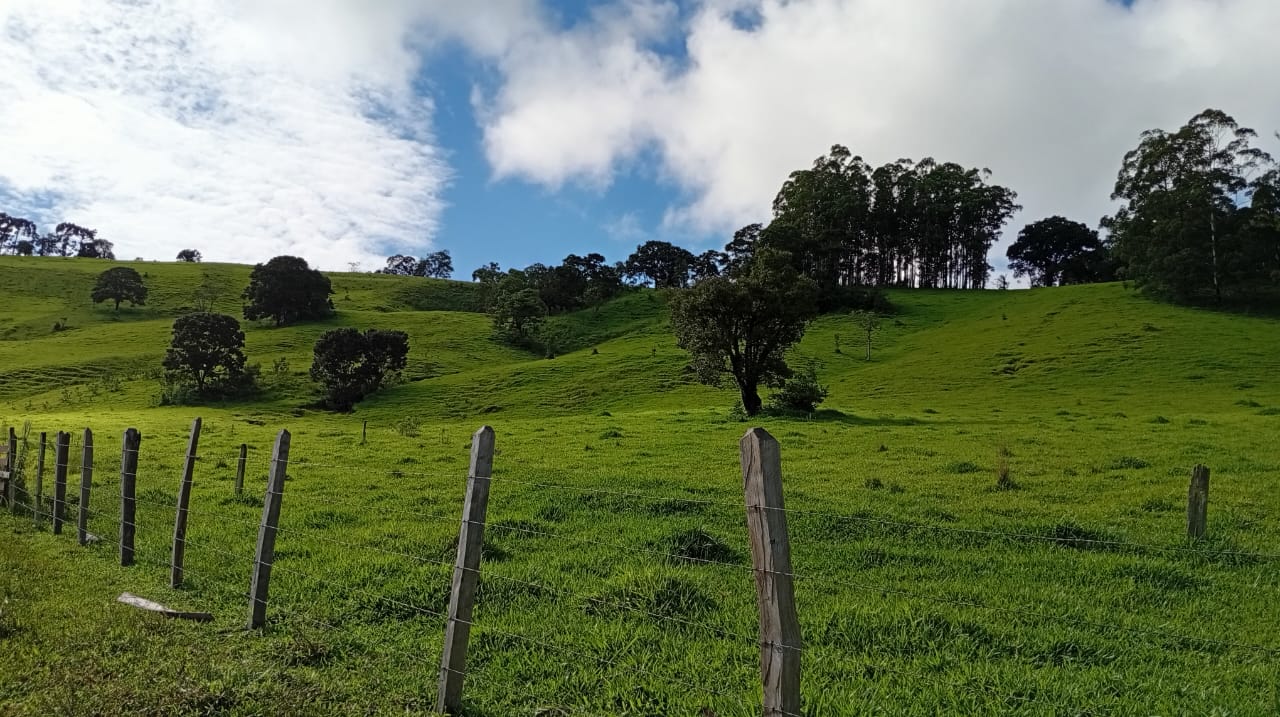 Sítio para empreendimento imobiliário ou turístico, ótima localização Extrema - MG Código 1098