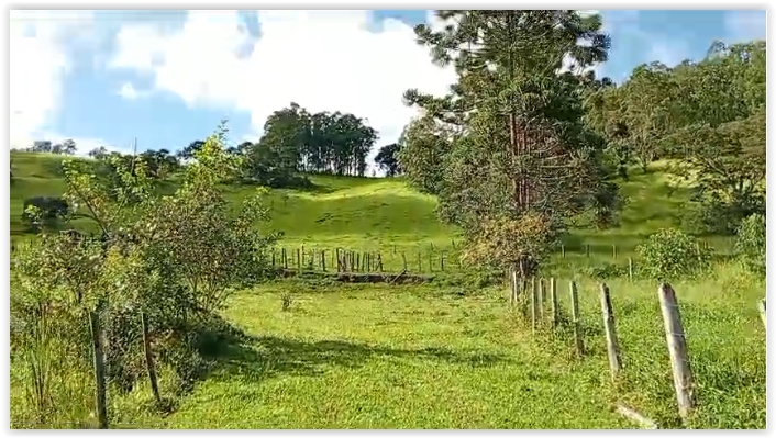 Sítio para empreendimento imobiliário ou turístico, ótima localização Extrema - MG Código 1098