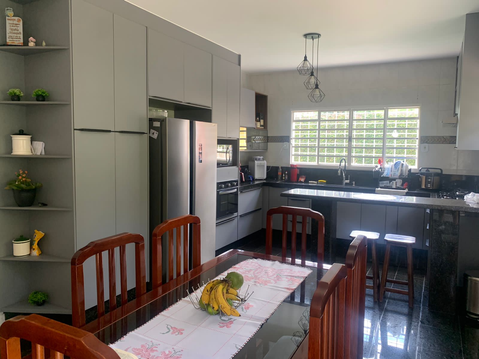 Chácara 500 metros construído. casa cinco cômodos 3 quartos sala com 60 MTS | Extrema - MG Código 1110