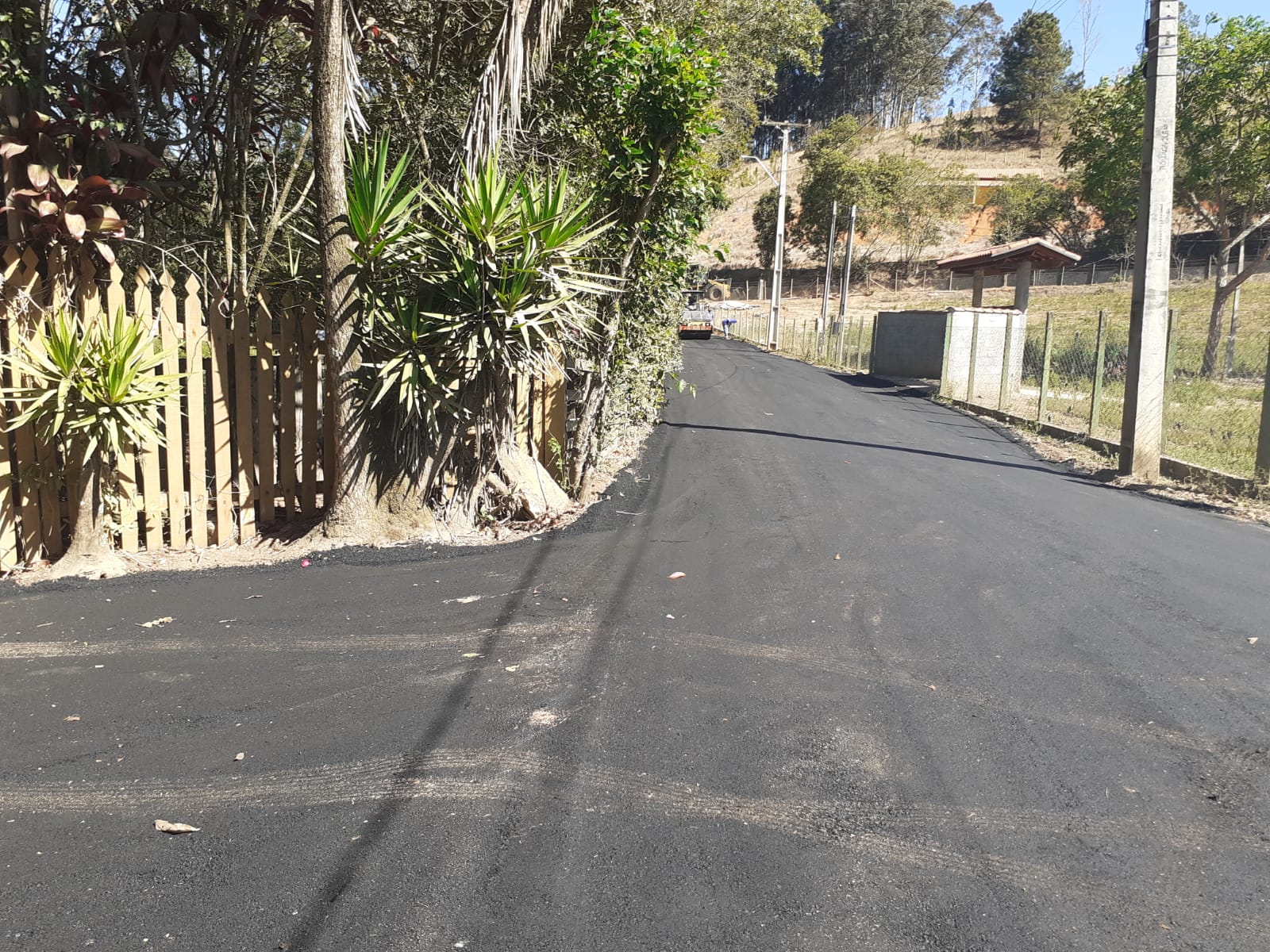 Chácara - Casa com 4 quartos localizada em região turística fundos para o rio em Extrema - MG Código 1112