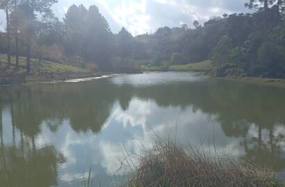 Terreno com 2.340 localizado em Munhoz, ótima chegada. Código 1137