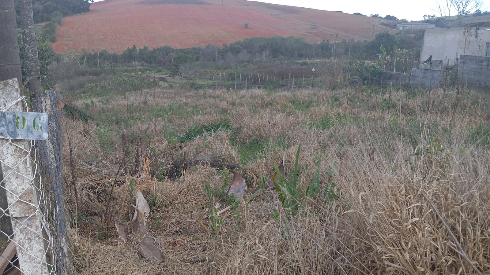 Terreno com 2.340 localizado em Munhoz, ótima chegada. Código 1137