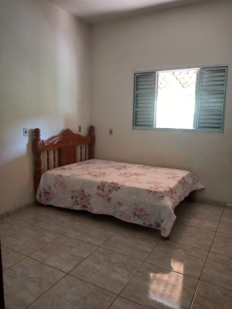 Sítio, 5 alqueires, casa grande de 2 quartos, suíte, wc social, sala, cozinha americana Cód 1139
