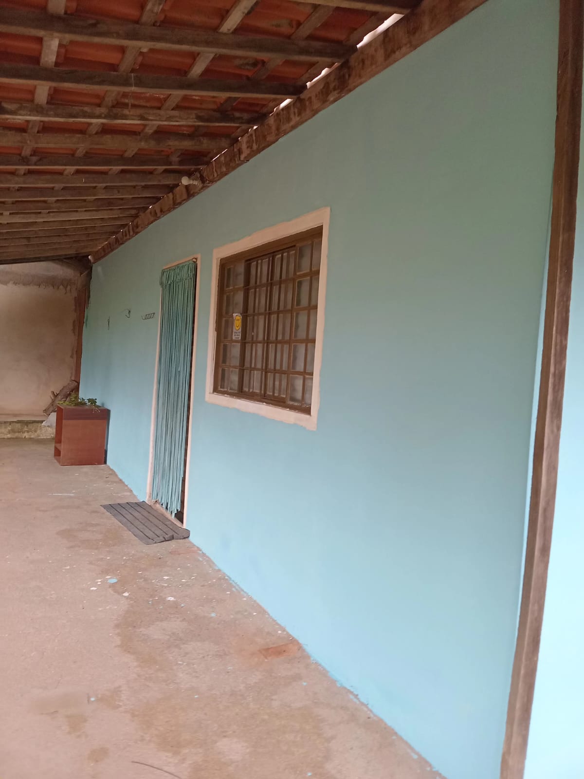 Chácara com casa grande próxima à lago de pesca e cachoeira em Munhoz - MG Cód. 1147