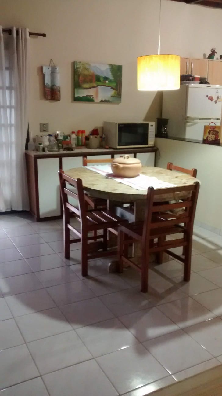 Chácara com casa grande próxima à lago de pesca e cachoeira em Munhoz - MG Cód. 1147