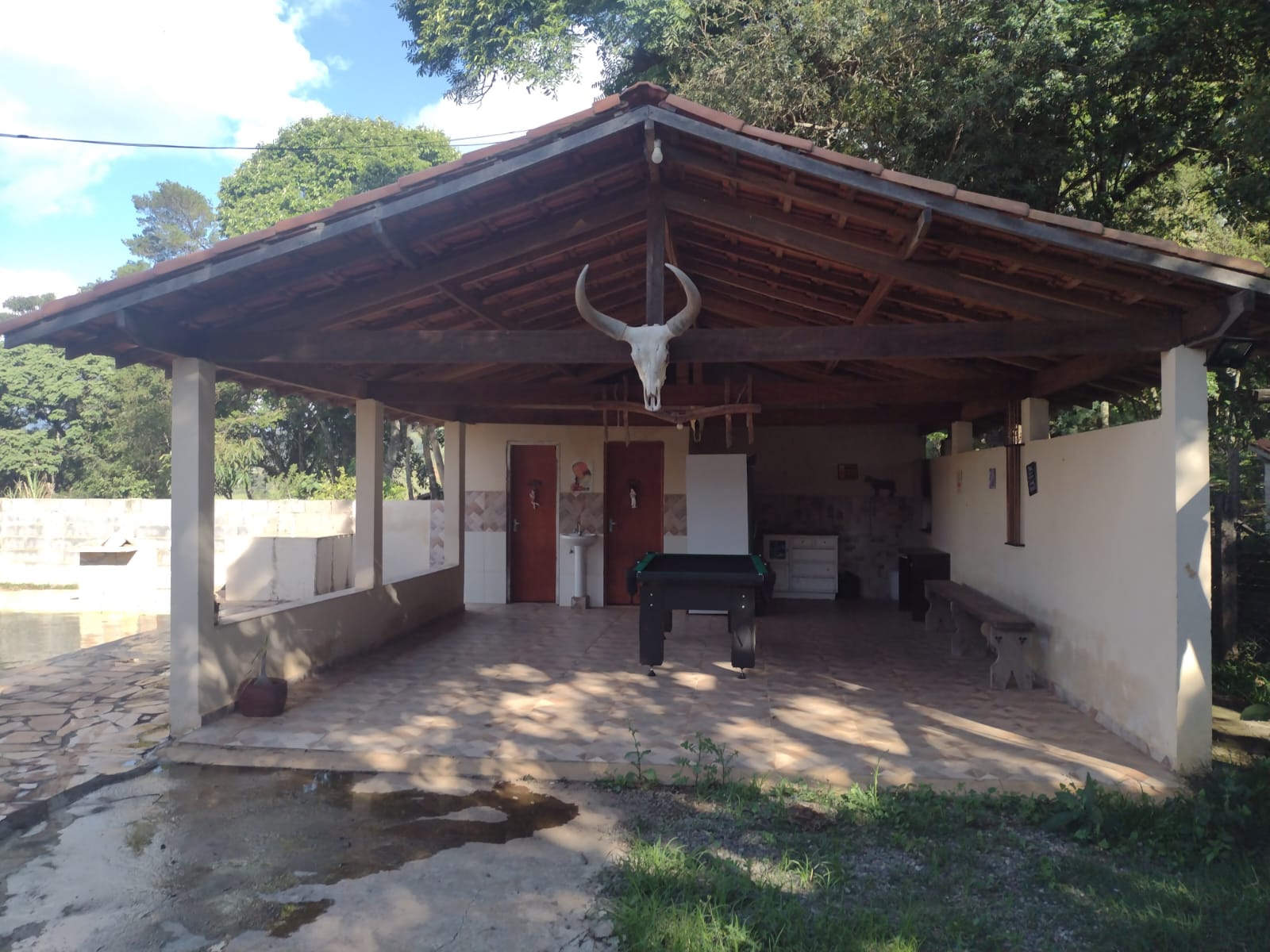Belíssima chácara  localizado a 7 km do município de Camanducaia- MG  Área : 1.000m² Cod 1158