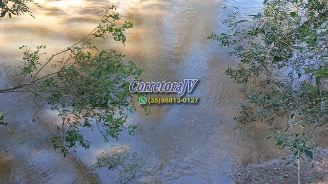 Terreno para formação em chácara ou plantações em Extrema - MG código 1175