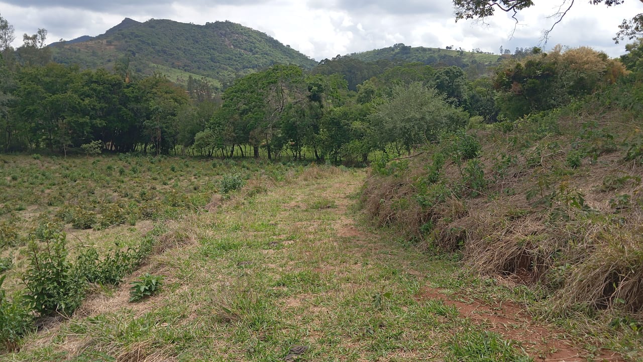 Terreno para formação em chácara ou plantações em Extrema - MG código 1175