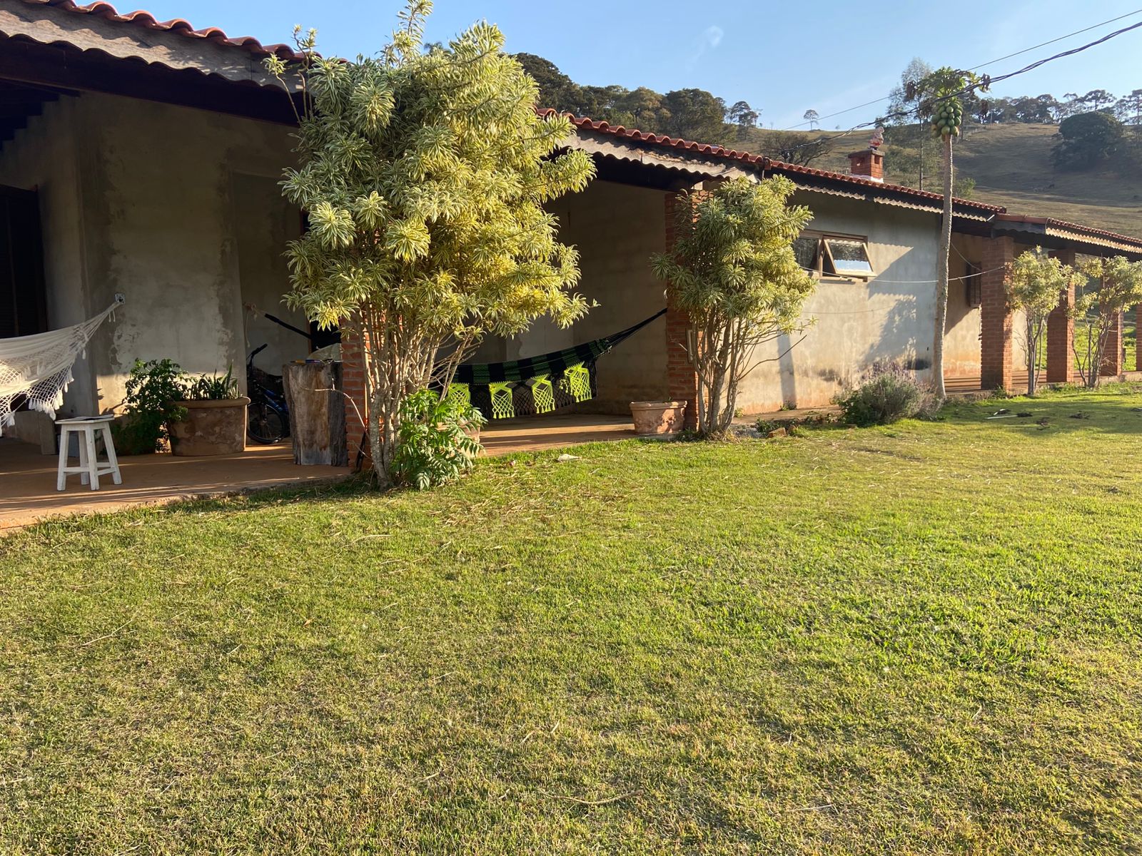 Chácara com 3 suítes, pomar, área gourmet em Extrema MG cód. 1177