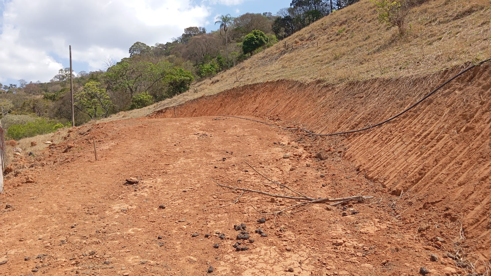 Terreno 2.000m² em Extrema-MG – Vista Montanhas e Água tratada da Copasa cod 1183