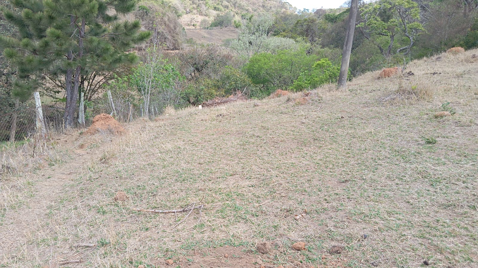 Terreno 2.000m² em Extrema-MG – Vista Montanhas e Água tratada da Copasa cod 1183