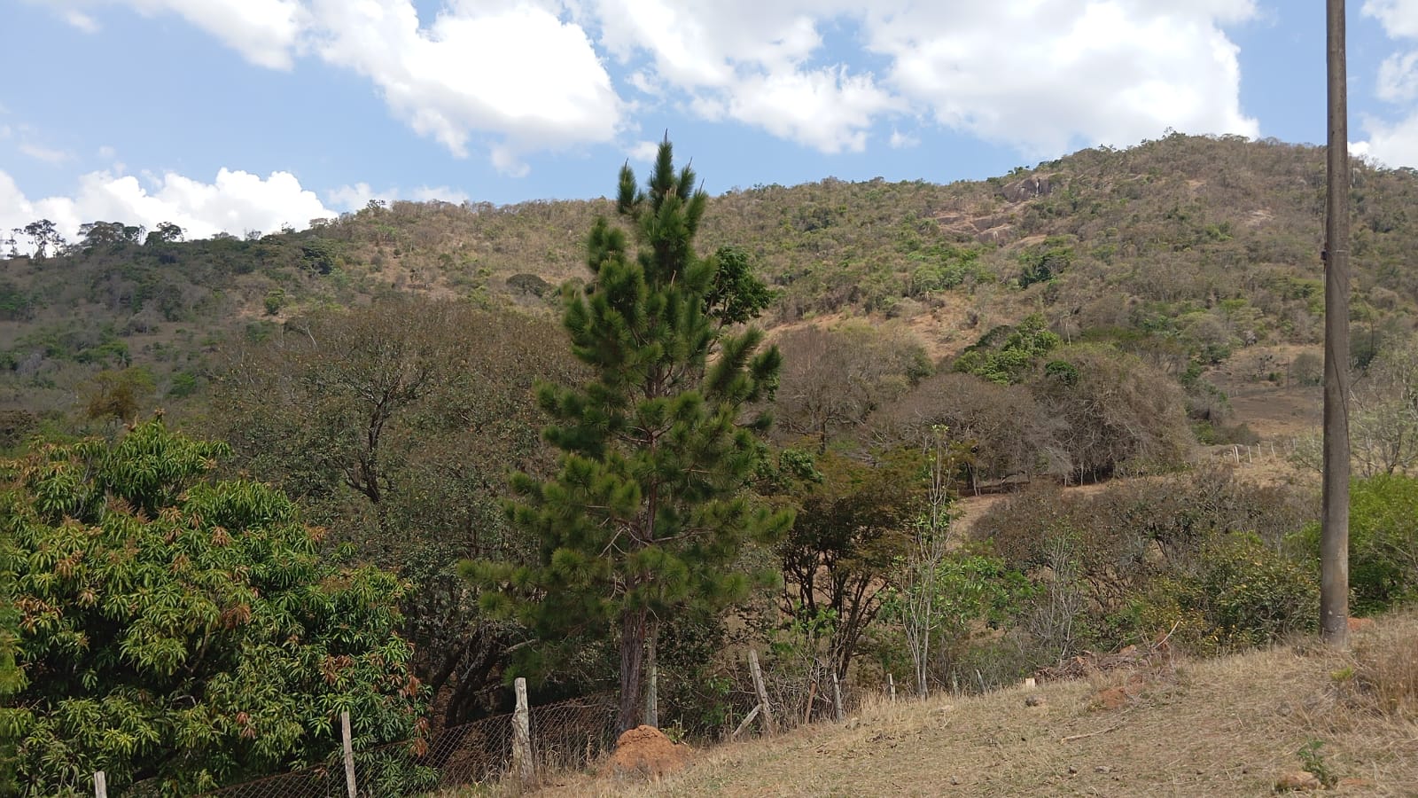 Terreno 2.000m² em Extrema-MG – Vista Montanhas e Água tratada da Copasa cod 1183