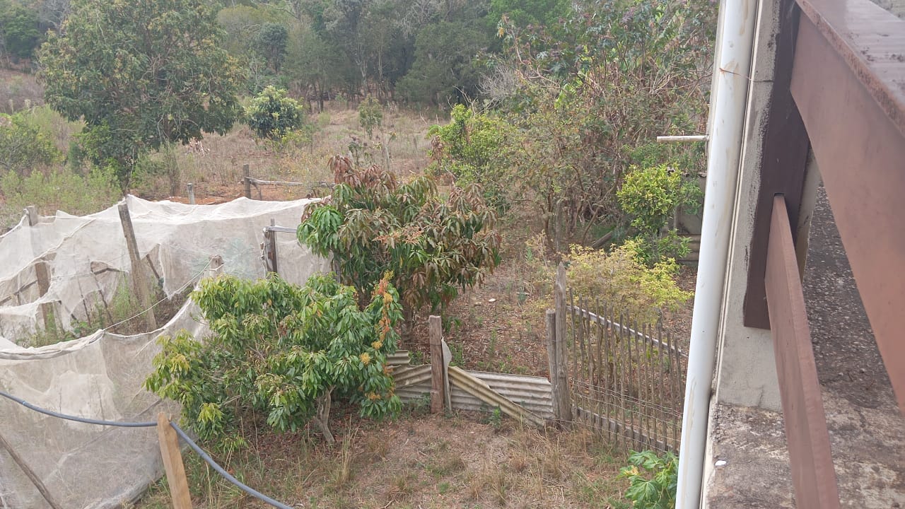 Chácara à venda , 2.750m², 4 quartos (1 suíte), área gourmet, pomar, lago para pesca e vista para montanha cod 1184