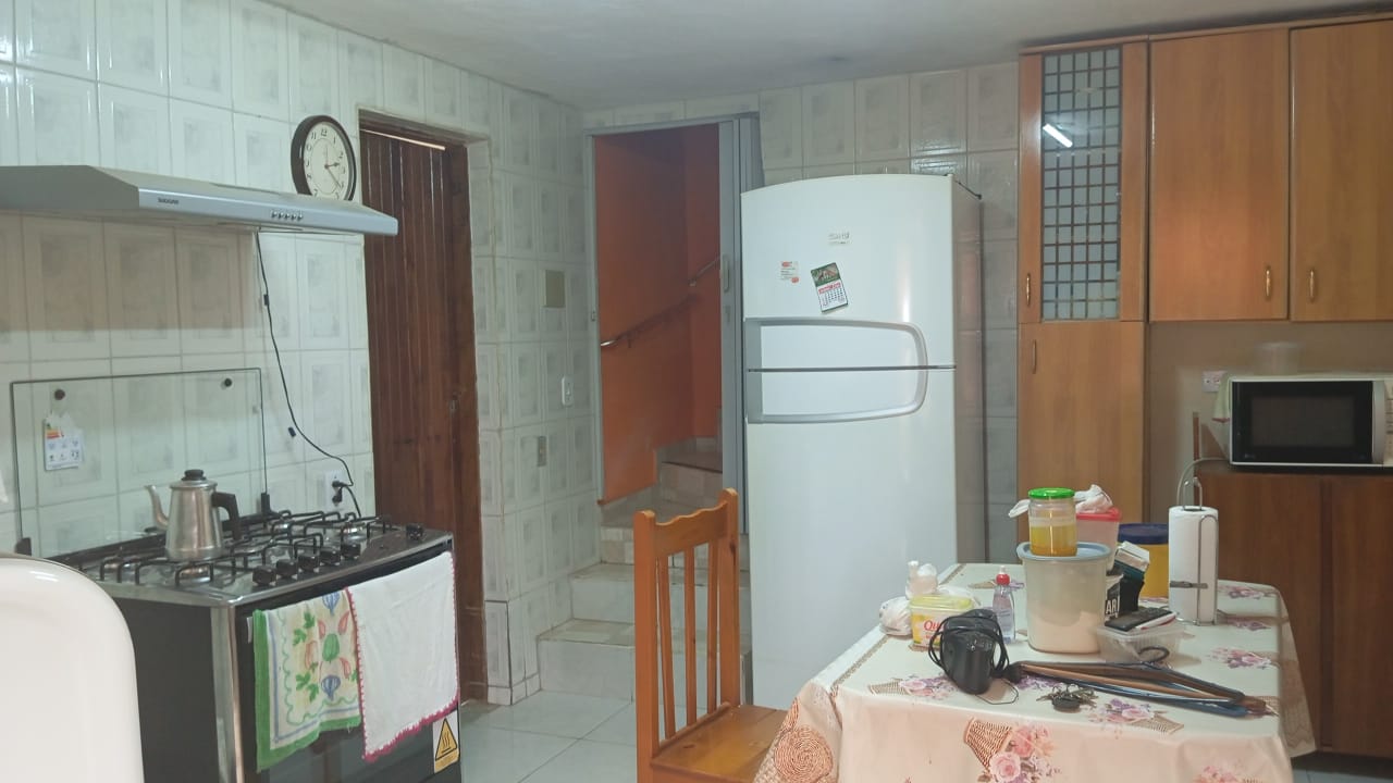 Chácara à venda , 2.750m², 4 quartos (1 suíte), área gourmet, pomar, lago para pesca e vista para montanha cod 1184