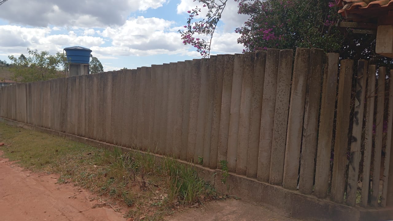 Chácara à venda , 2.750m², 4 quartos (1 suíte), área gourmet, pomar, lago para pesca e vista para montanha cod 1184