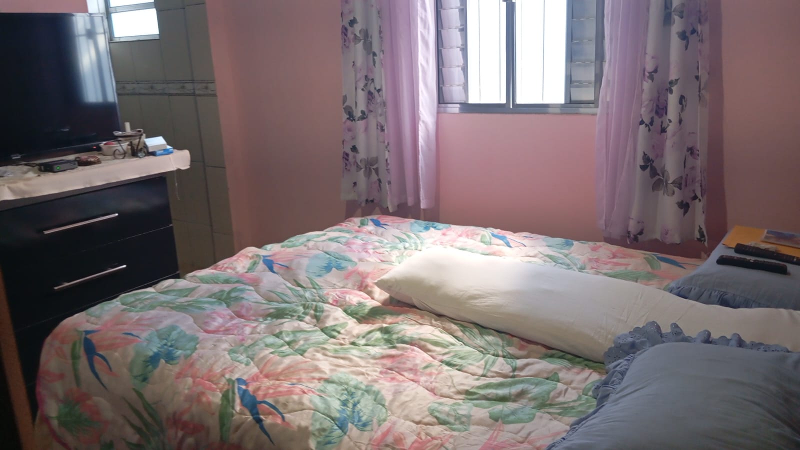 Chácara com salão de 70m², churrasqueira, pomar e campo – lazer completo cod.1185