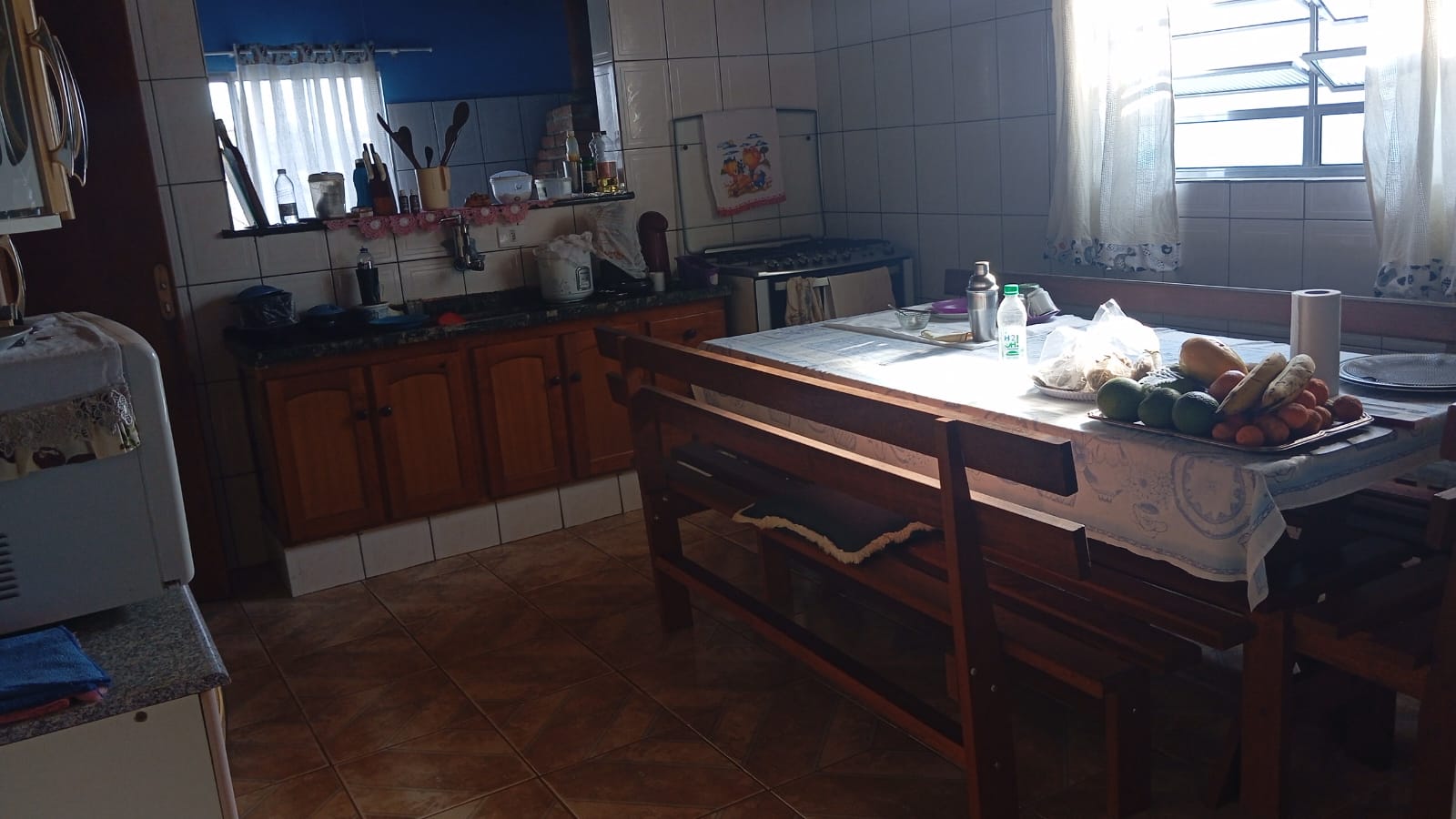 Chácara com salão de 70m², churrasqueira, pomar e campo – lazer completo cod.1185