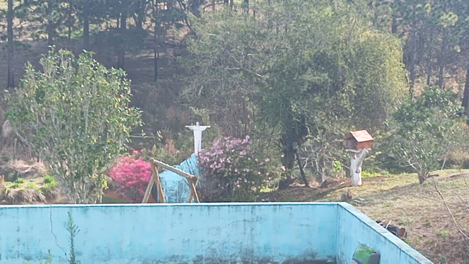 Chácara com salão de 70m², churrasqueira, pomar e campo – lazer completo cod.1185