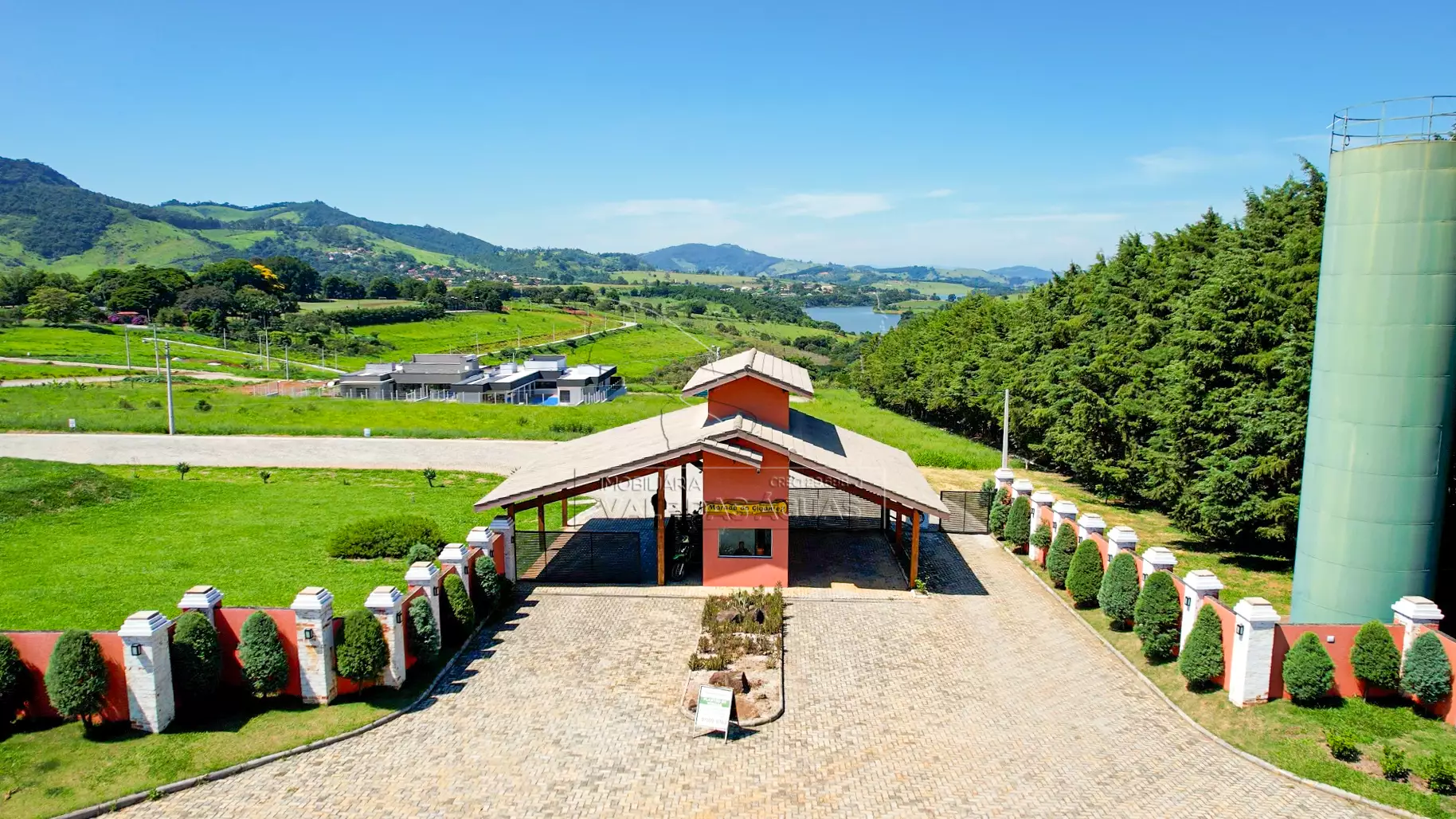 Lote em Joanópolis-SP com vista para a Serra do Lopo e acesso asfaltado cod-1201