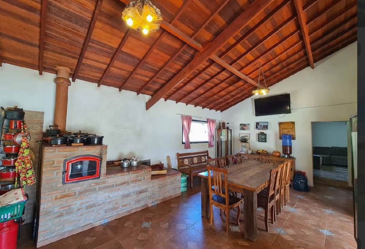 Sítio à Venda em Camanducaia, Divisa com Extrema – 13 Alqueires com Lago e Nascentes cod.1206