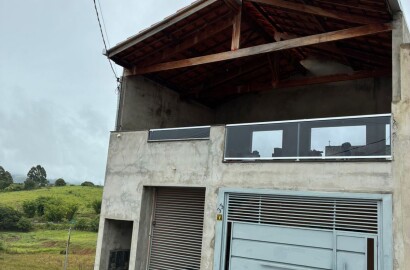 Casa próxima ao centro de Itapeva com 3 quartos codigo 1215