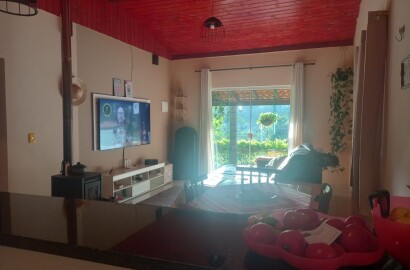 Chácara 900m² com casa - Extrema/MG: Vista Linda e Lazer Completo 1219