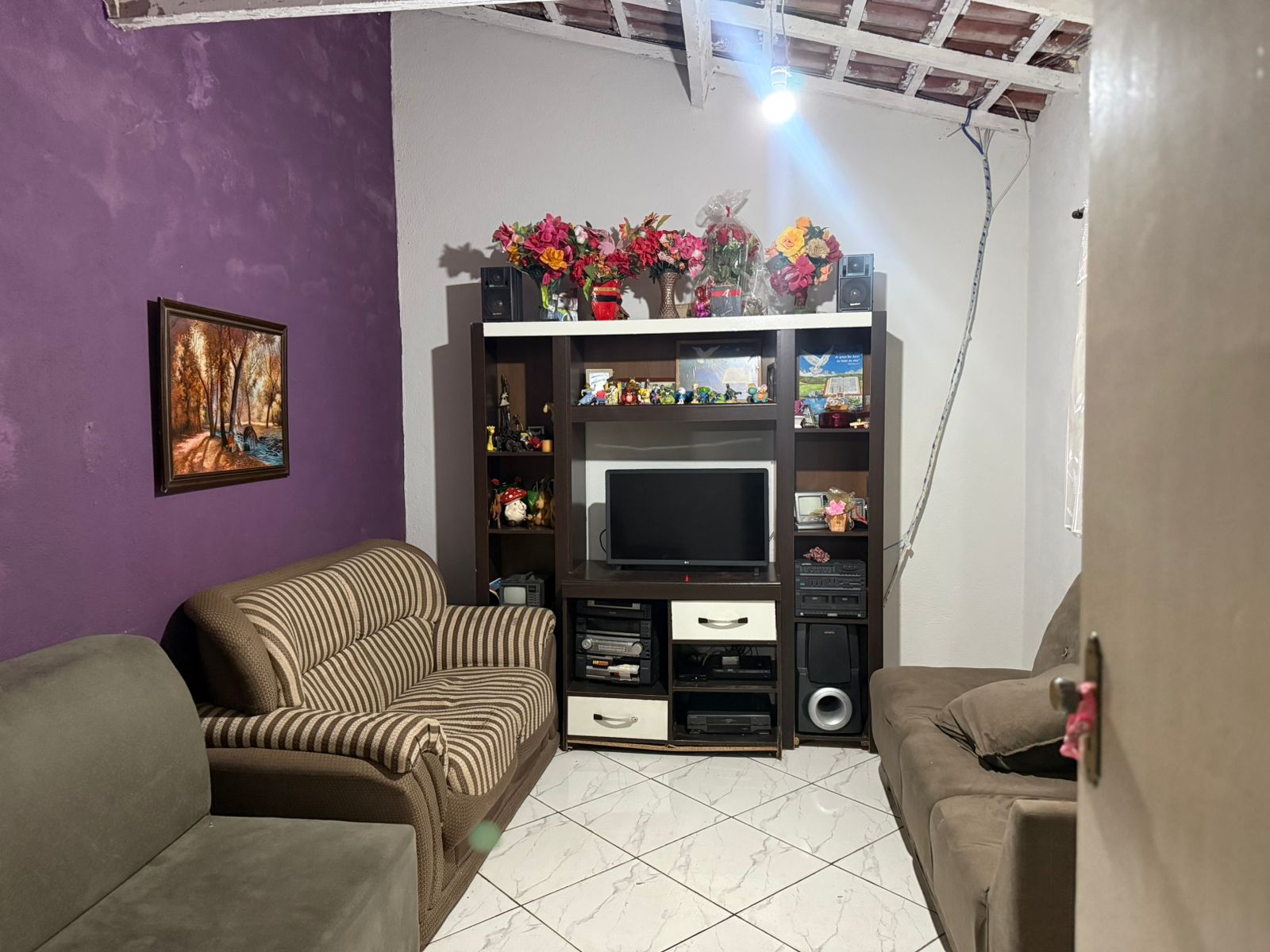 Chácara com Casa: Espaçosa e Adaptável em Munhoz - MG Cod.1220