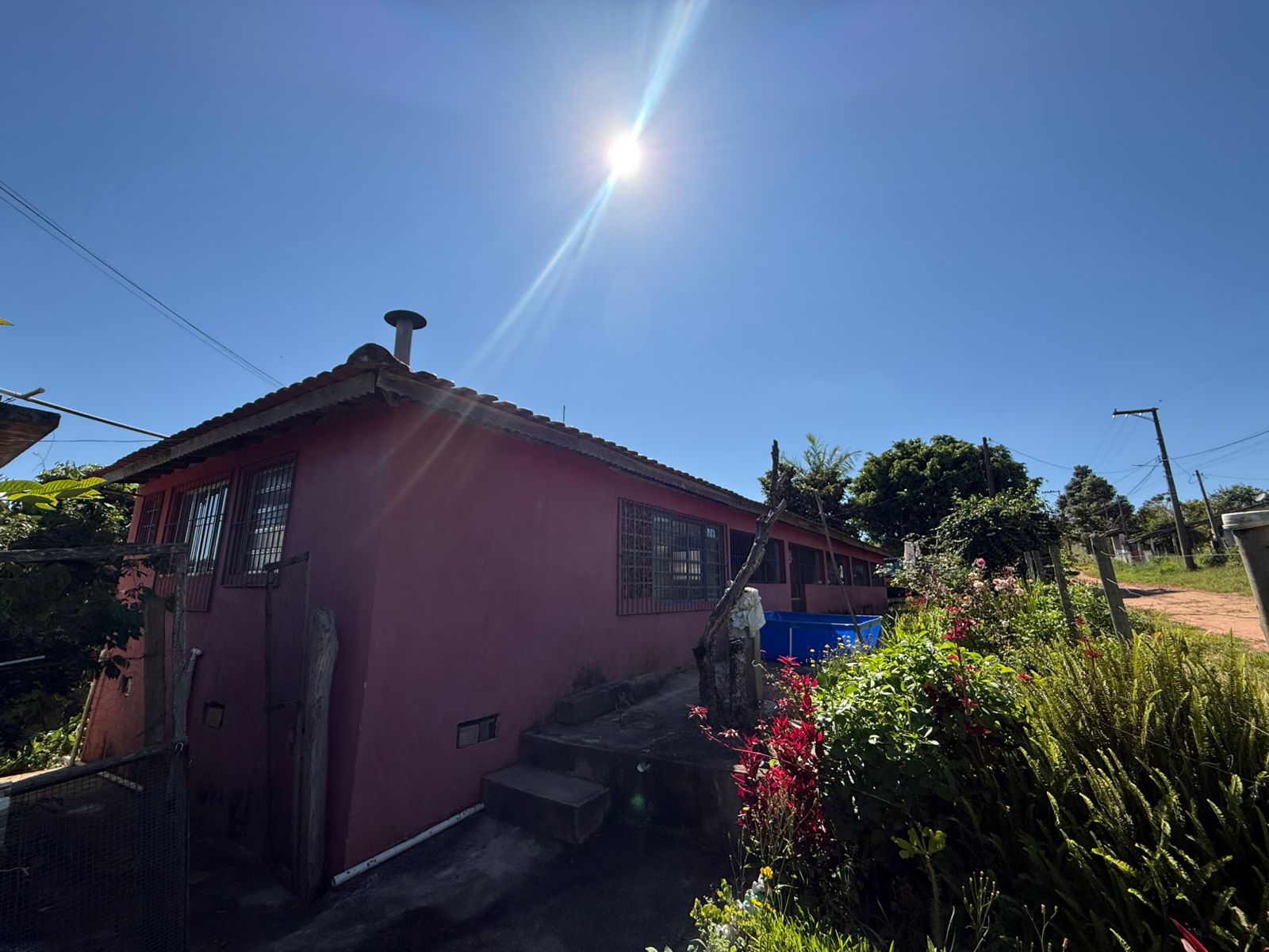Chácara com Casa: Espaçosa e Adaptável em Munhoz - MG Cod.1220