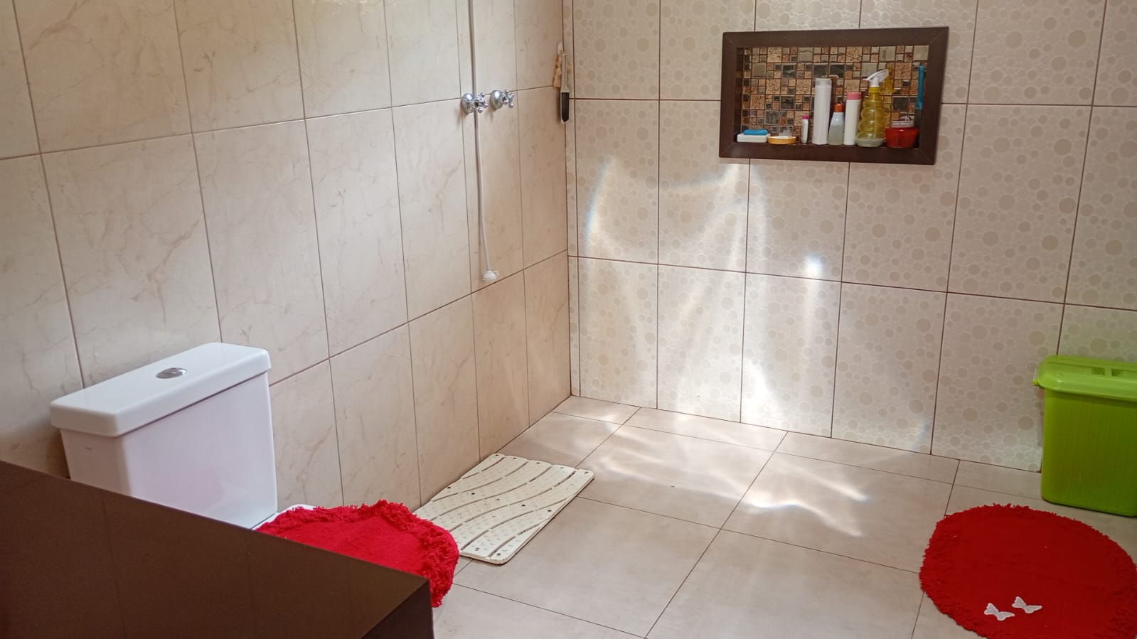 Chácara de Alto Padrão com Nascente em Extrema-MG. Casa com 4 quartos (1suite) cod.1227